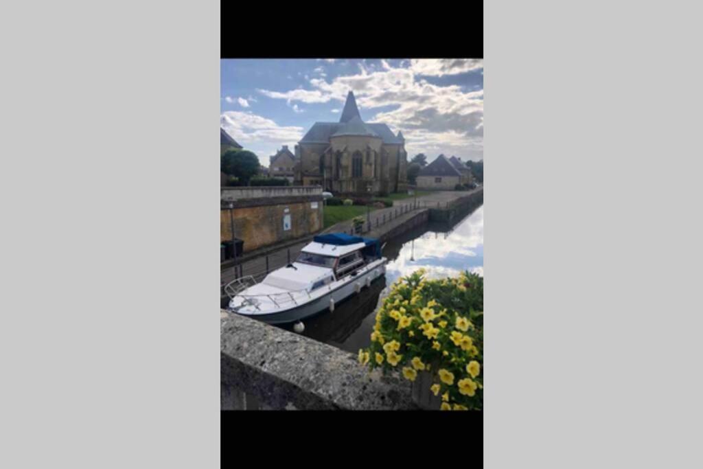 Bateau  Tsilaosa Au Coeur De Namur 호텔 외부 사진